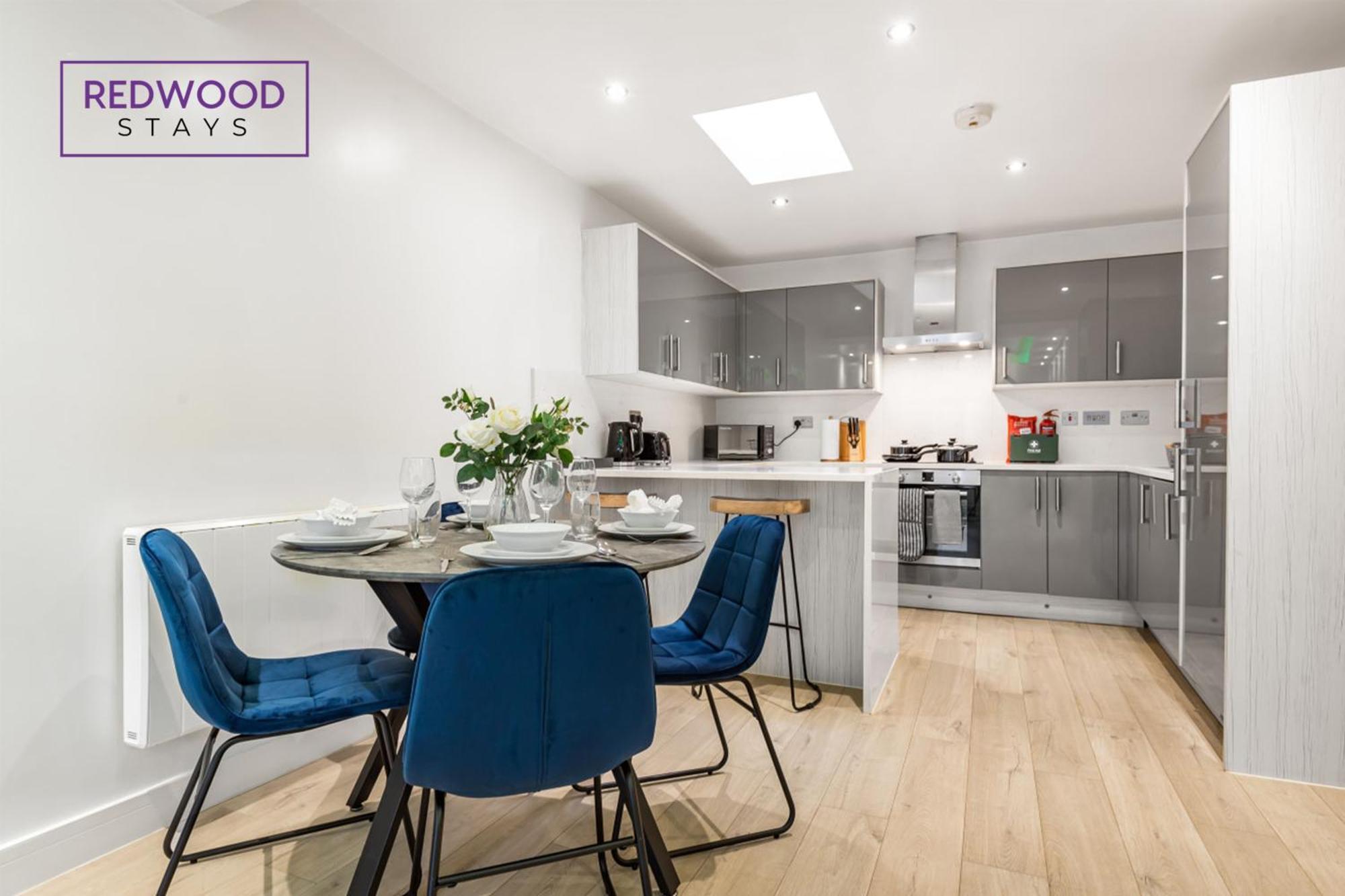 1 Bed 1 Bath Town Center Apartments For Corporates & Contractors, Wifi, Netflix And Parking On Selected Units By Redwood Stays Aldershot Zewnętrze zdjęcie