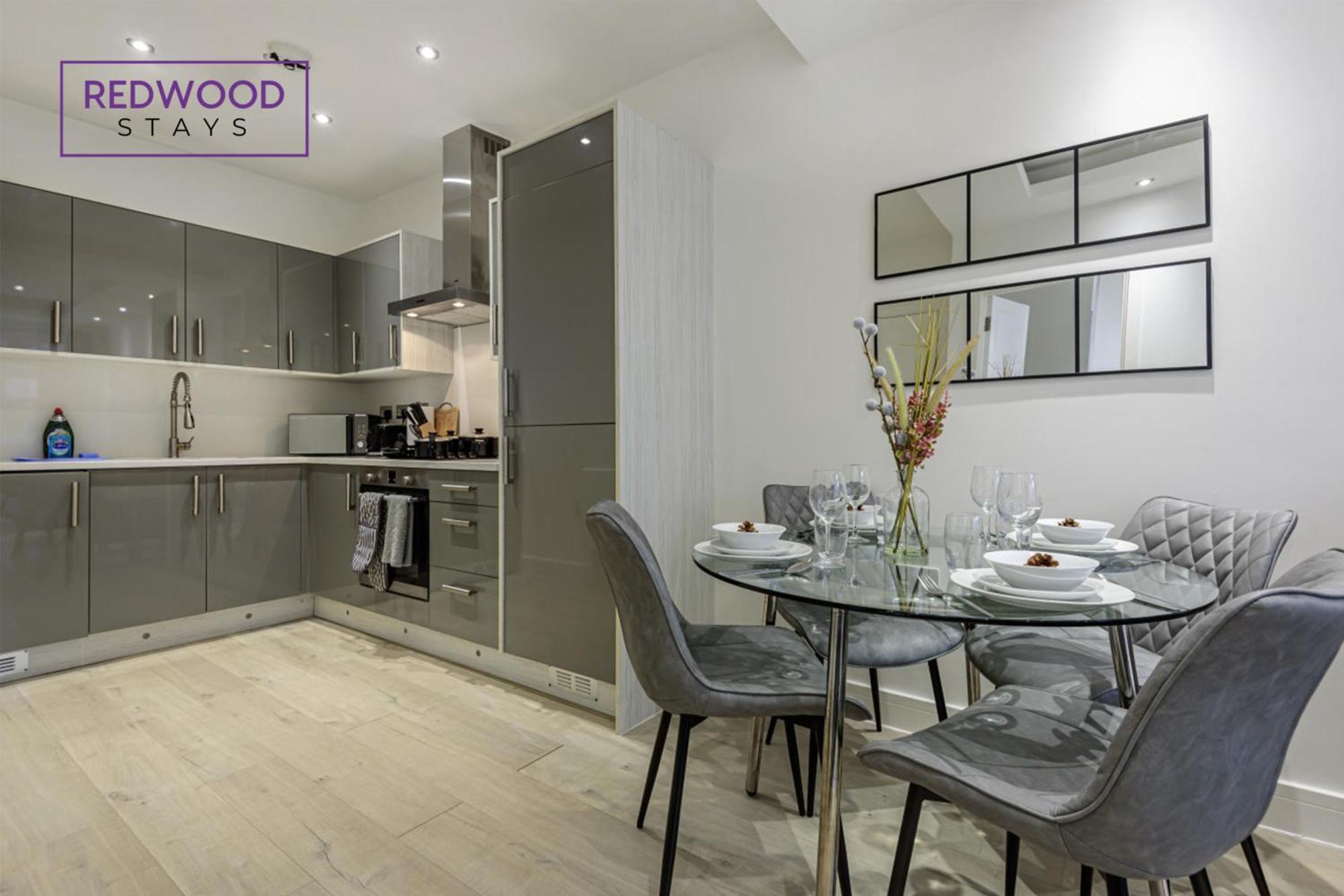 1 Bed 1 Bath Town Center Apartments For Corporates & Contractors, Wifi, Netflix And Parking On Selected Units By Redwood Stays Aldershot Zewnętrze zdjęcie
