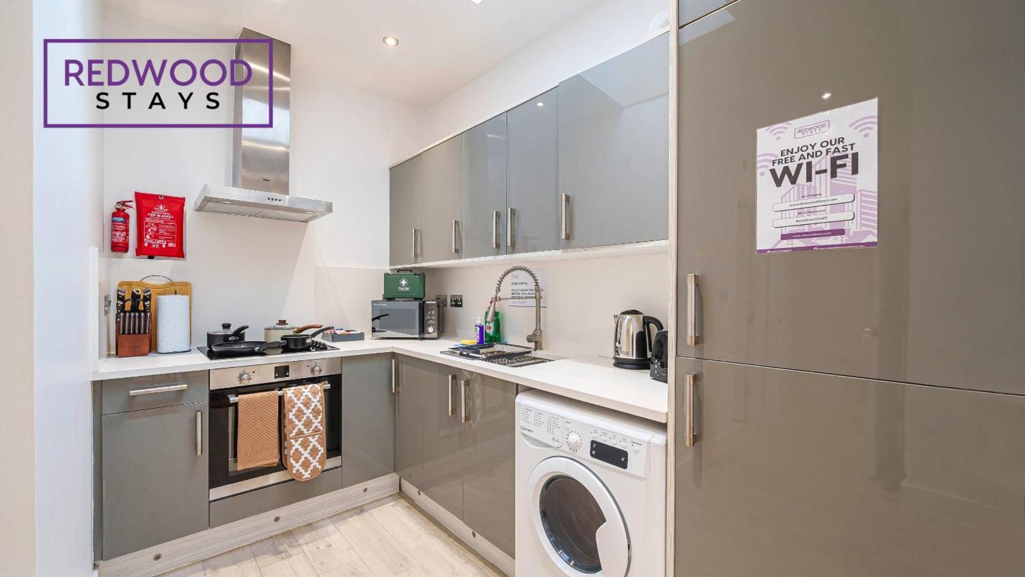 1 Bed 1 Bath Town Center Apartments For Corporates & Contractors, Wifi, Netflix And Parking On Selected Units By Redwood Stays Aldershot Zewnętrze zdjęcie